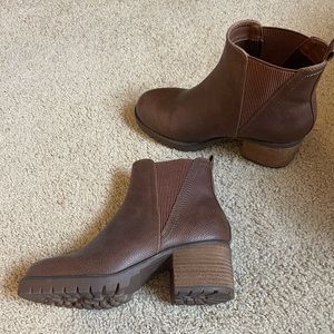 Brown boots